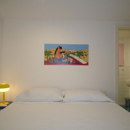 Vico Rooms Наполи Екстериор снимка
