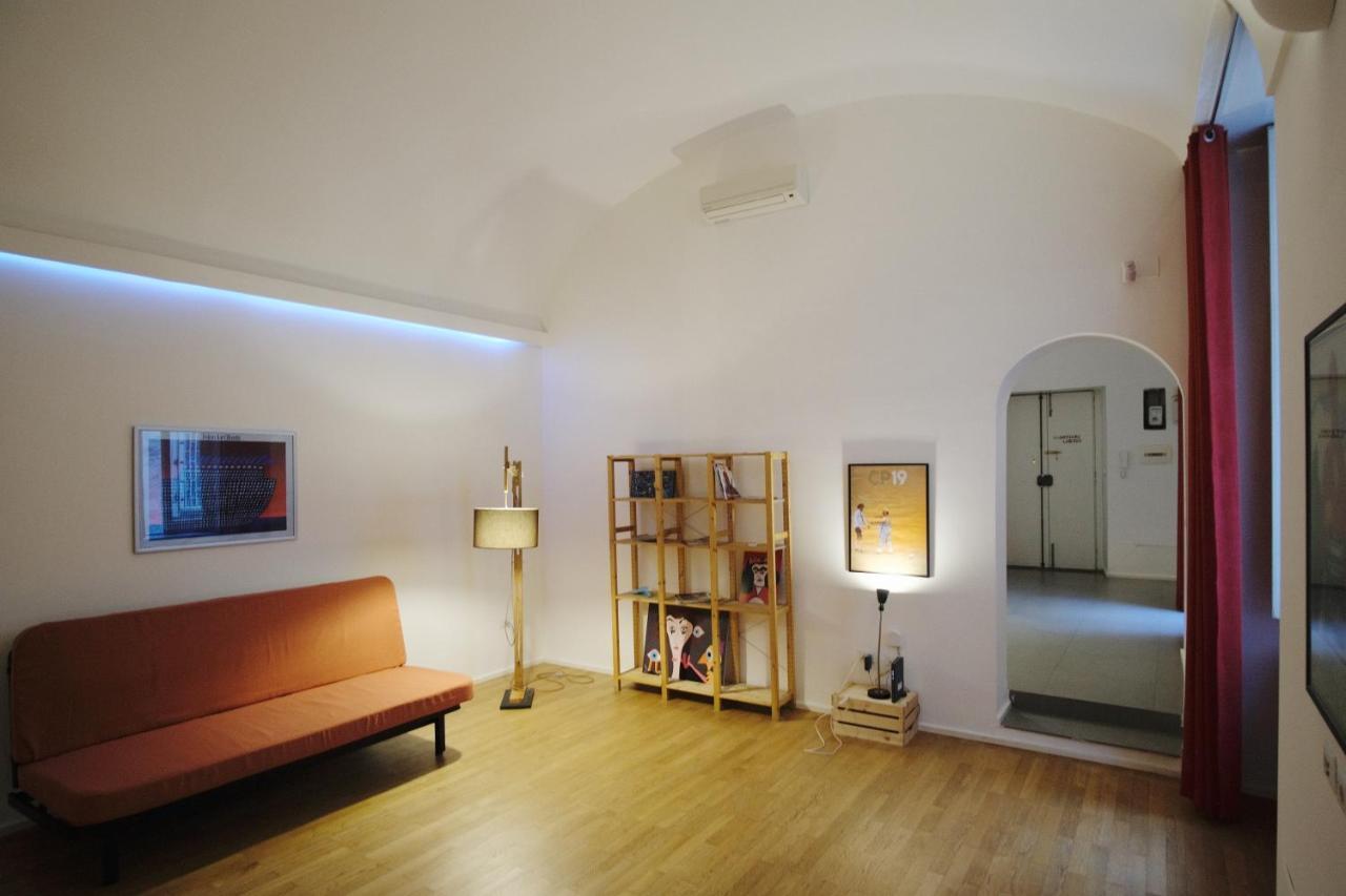 Vico Rooms Наполи Екстериор снимка
