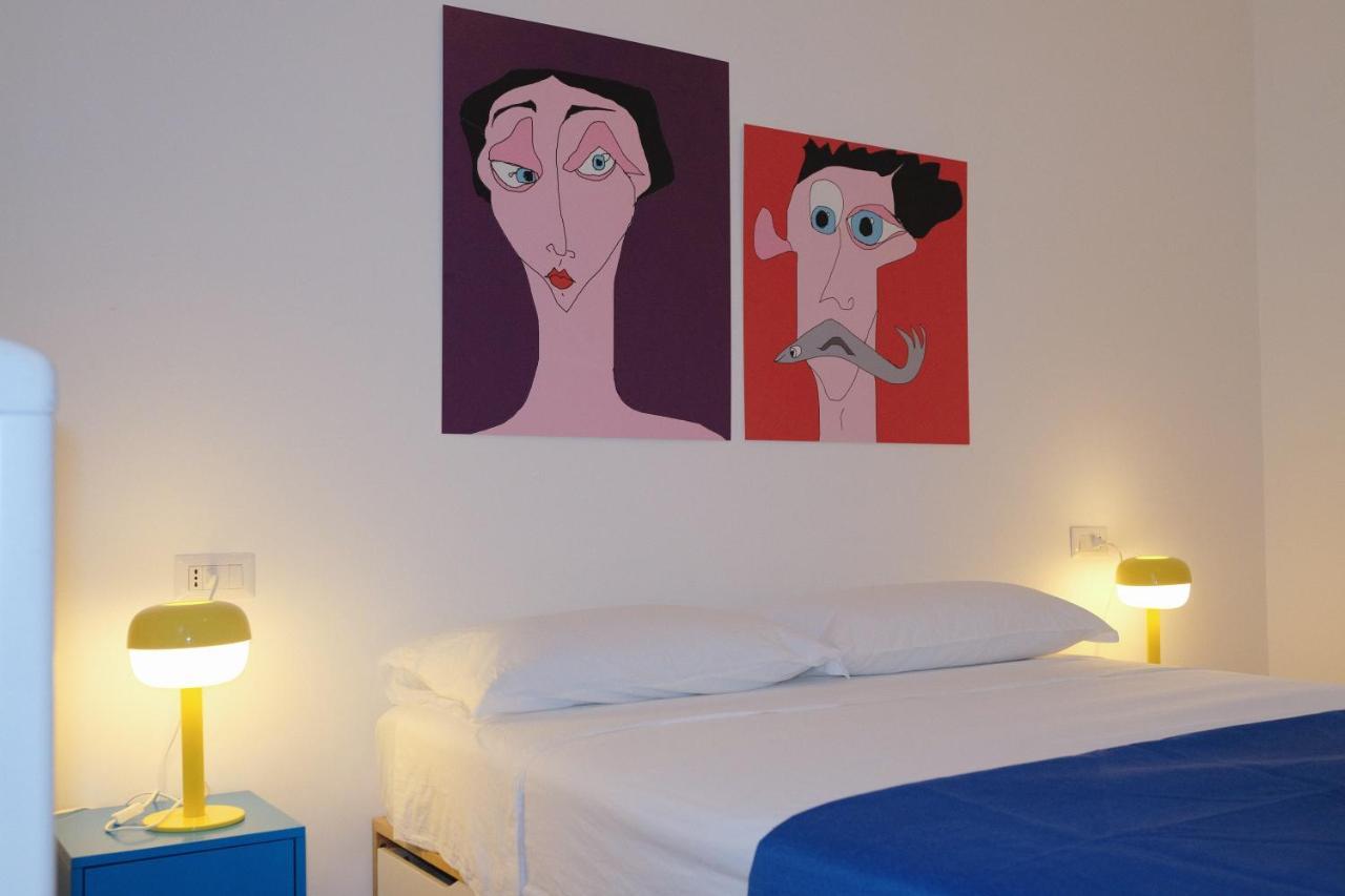 Vico Rooms Наполи Екстериор снимка