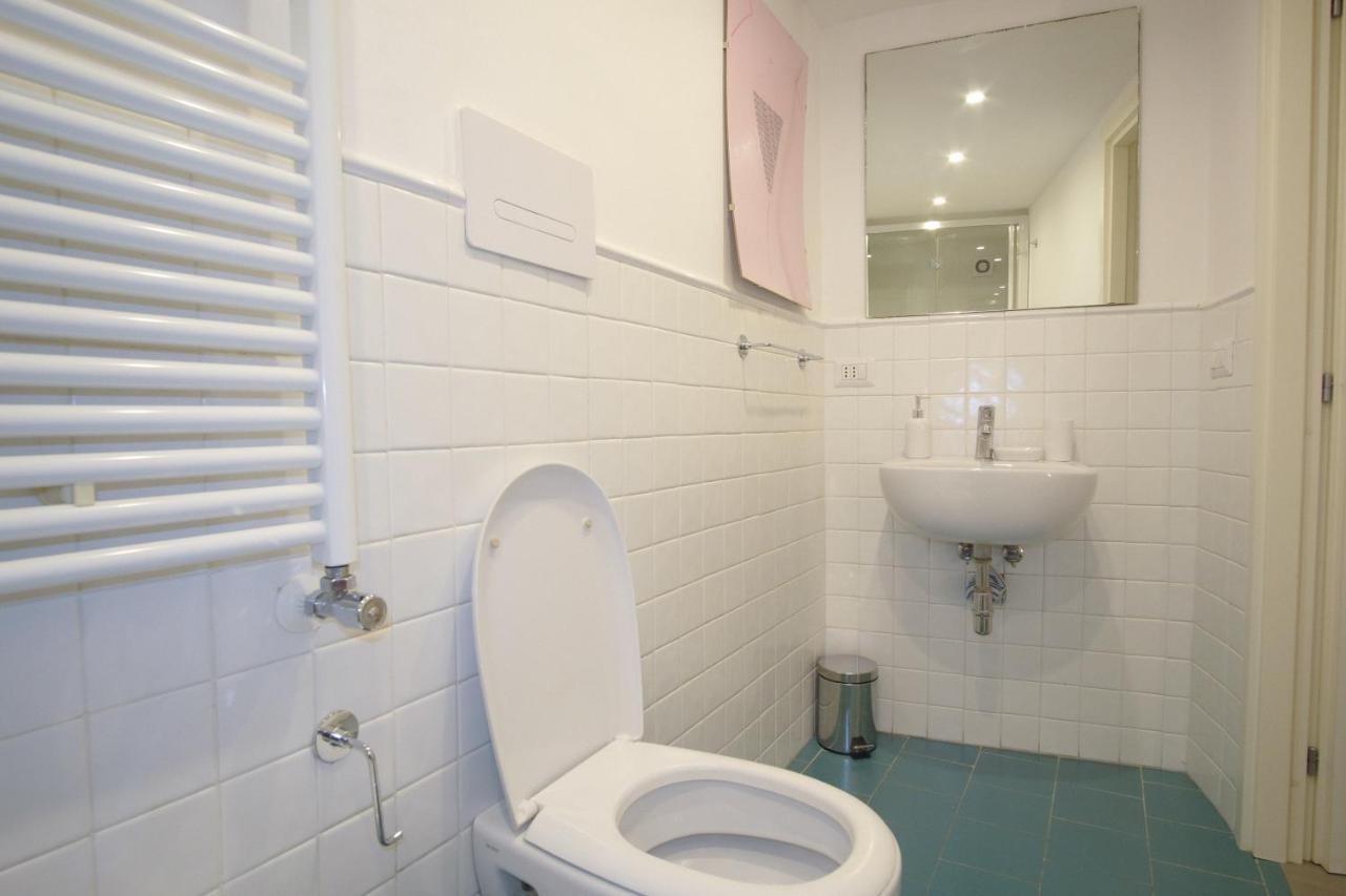 Vico Rooms Наполи Екстериор снимка