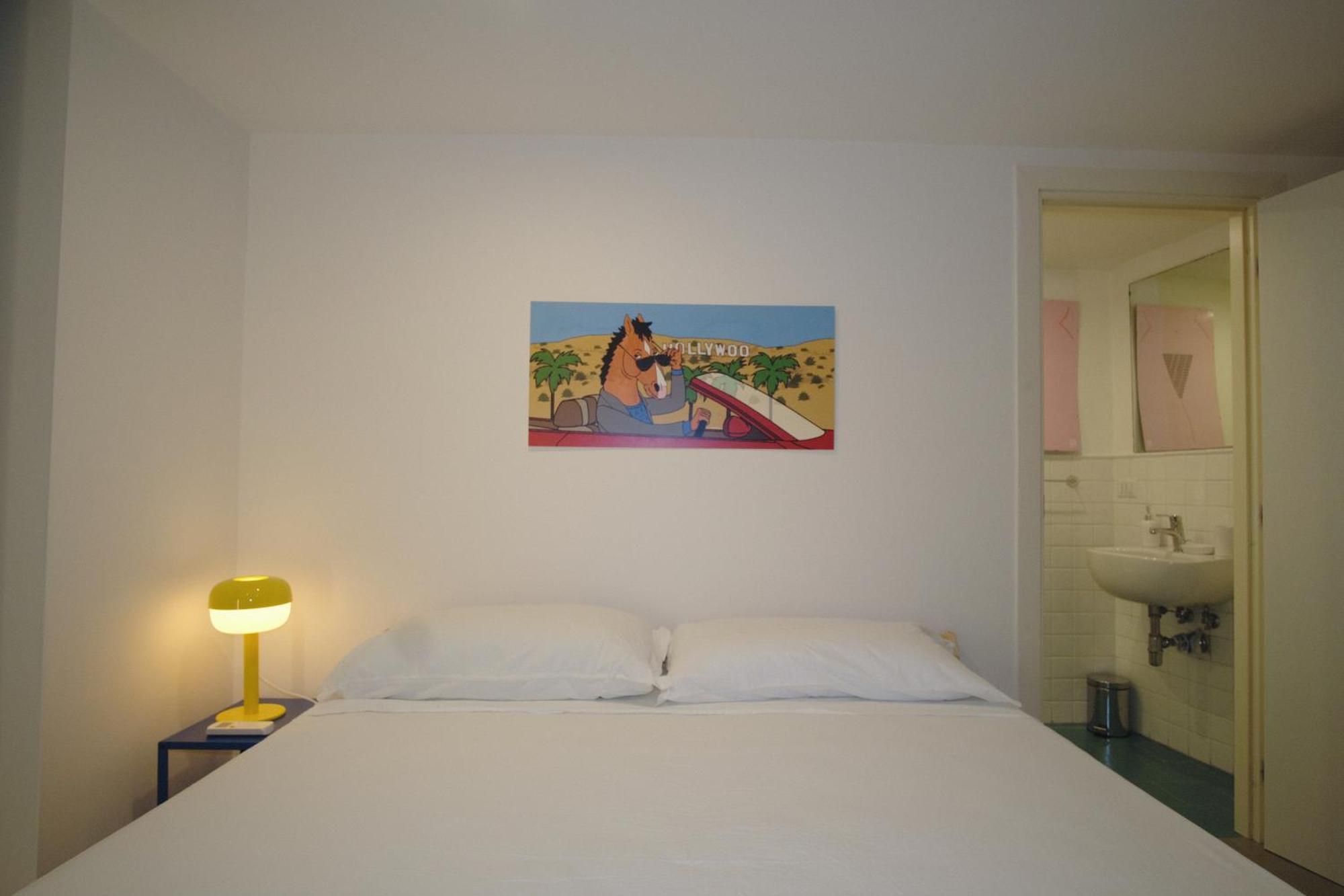 Vico Rooms Наполи Екстериор снимка